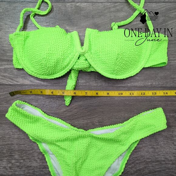 Adisputent Smocked Underwire Bikini Swimsuit Size L - Picture 3 of 5